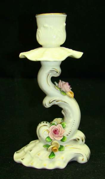 Подсвечник фарфоровый (V123)