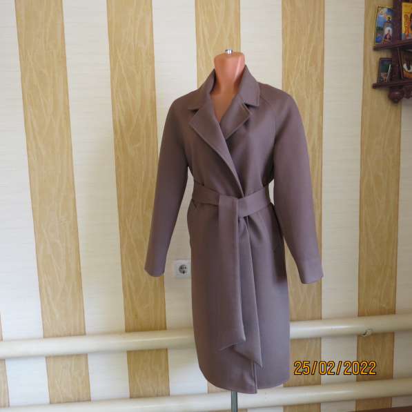Продаются женские демисезонные пальто и куртки в Екатеринбурге фото 8