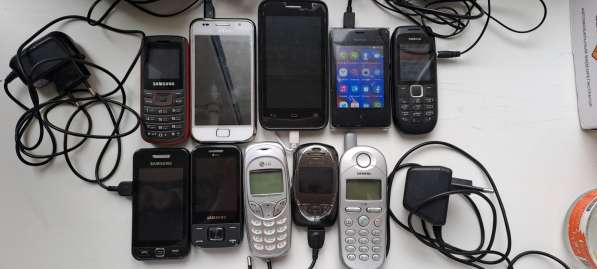 Мобильные телефоны бу, коллекция