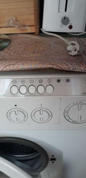 Продам стиральную машину Ariston в Москве фото 4