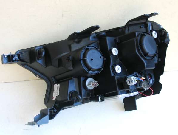 Ford Ranger T7 оптика передняя ксеноновая в фото 4