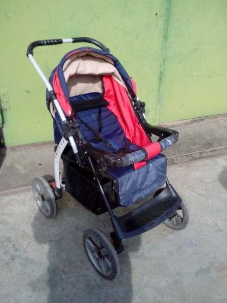 Детская коляска в Ангарске