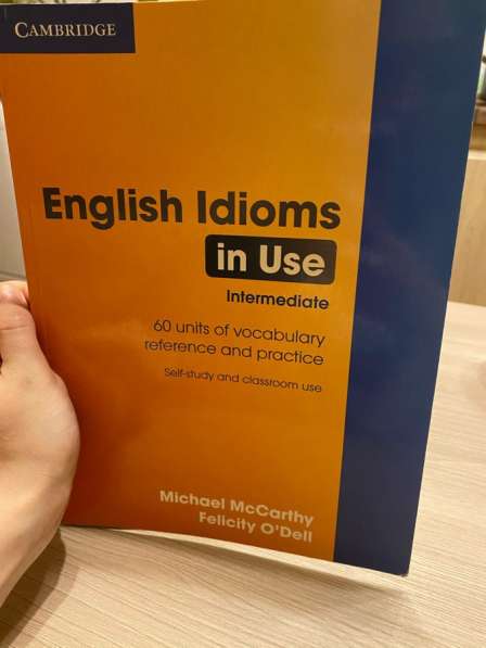 Учбеник по английскому языку english idioms in use