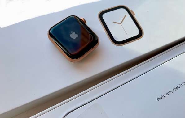 Apple Watch 4, 44mm в Великих Луках фото 4