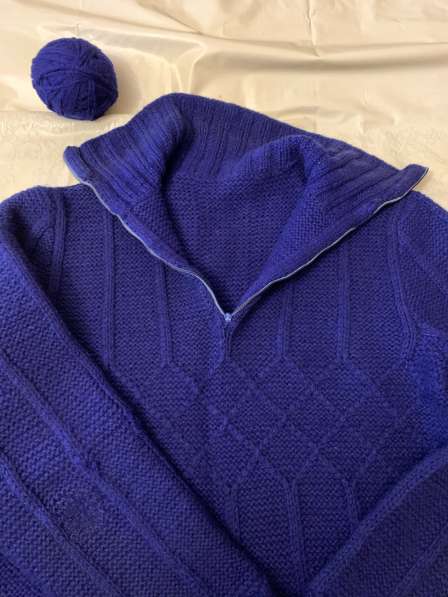 Шерстяной свитер вязаный ручной работы в Москве