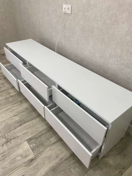 Тумба под телевизор в Октябрьском