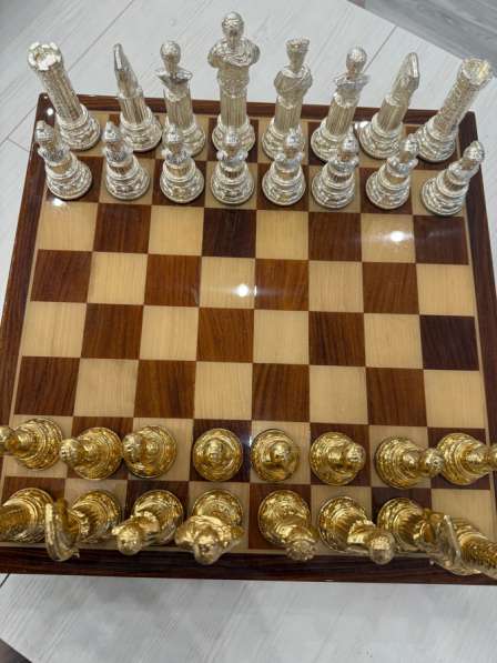Золотые и Серебряные Шахматы