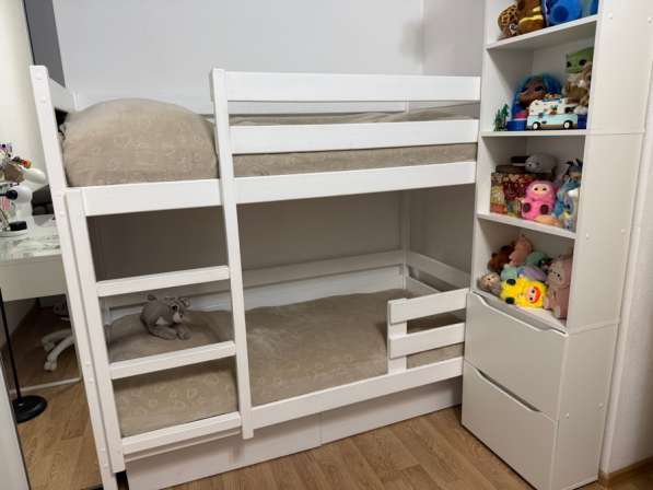 Двухъярусная кровать