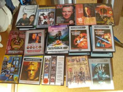 160 дисков с фильмами по тема и артистам
