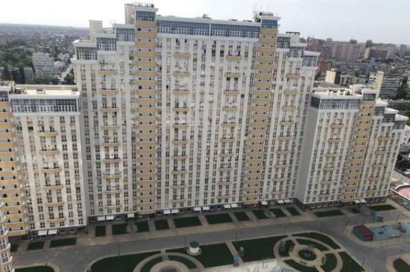Продам двухкомнатную квартиру в Краснодар.Жилая площадь 87,60 кв.м.Этаж 25.Дом кирпичный.