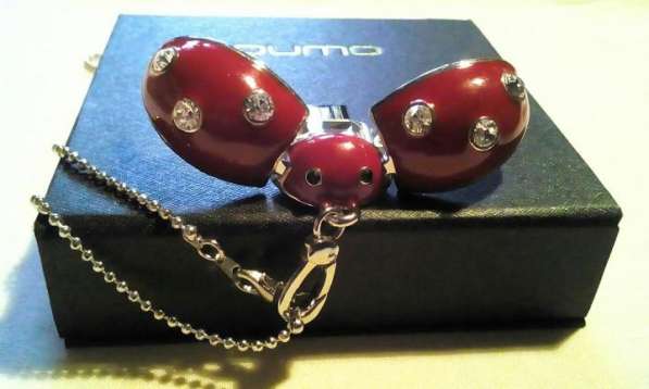 Флешка Божья коровка 8 гб Qumo Swarovski новая в Москве фото 15