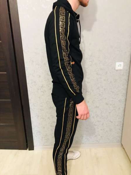 Спортивный костюм Versace в Ялте фото 3