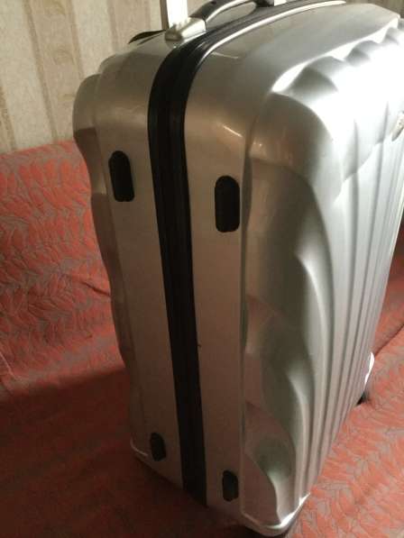 Новый вместительный чемодан в Ижевске фото 5