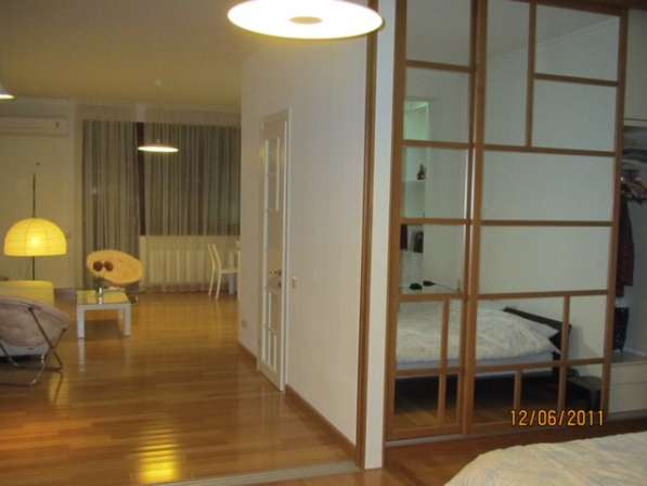 Продается 2-комнатная квартира в сентреТбилиси с мебелбю в фото 11