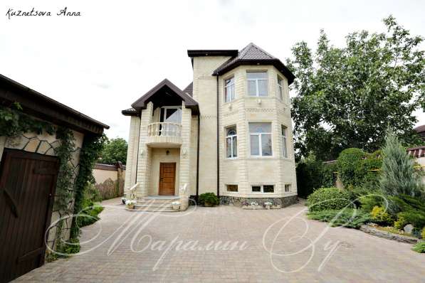 Продам дом в Ростов-на-Дону.Жилая площадь 400 кв.м.