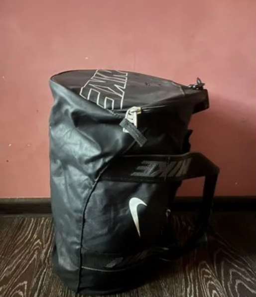 Сумка Nike в Москве