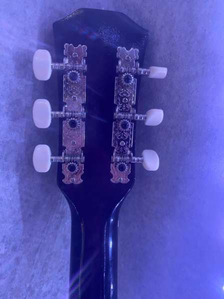 Гитара Ronny wood в хорошем качестве в 