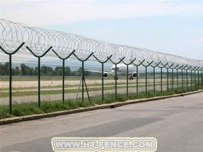 Забор из сварных панелей в Краснодаре