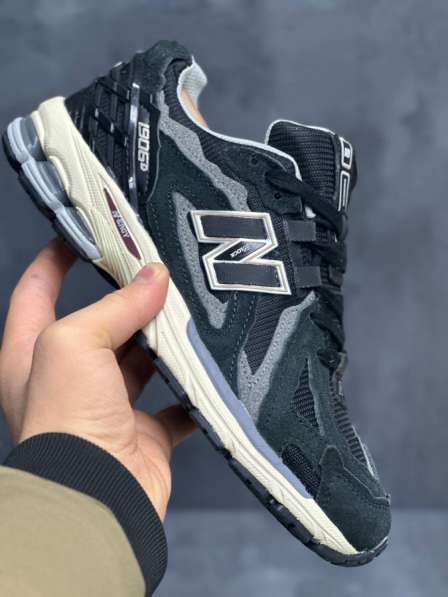 New Balance 1906d