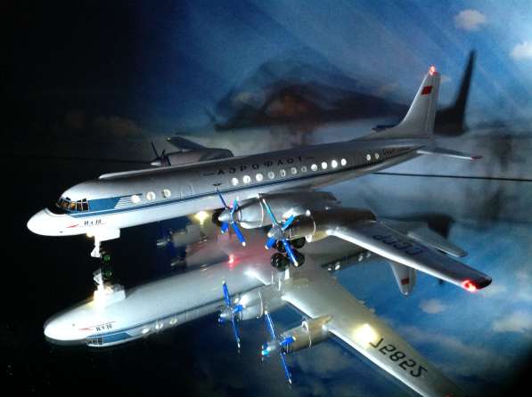 Модель самолета Ил-18.1/100.Пластикарт в Иркутске фото 7