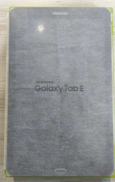 Samsung Tab E SM-T561 Black в фото 4