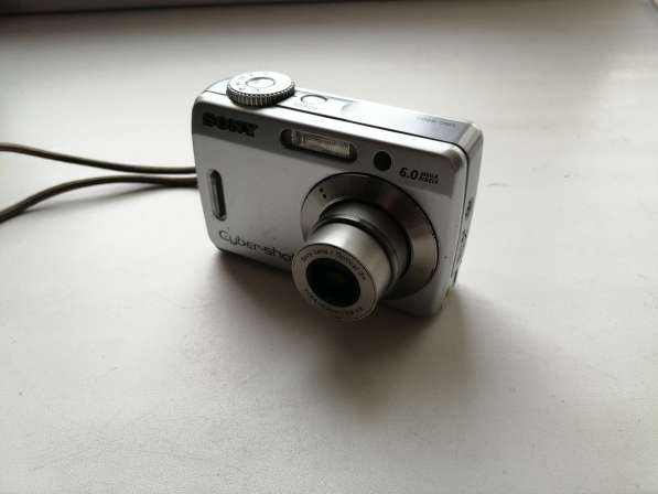 Фотоаппарат Sony Cyber-shot DSC-S500