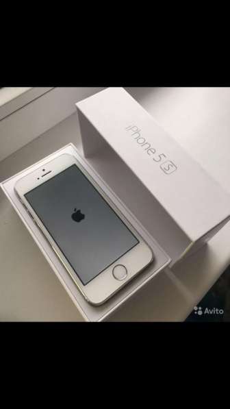 IPhone 5s silver 16 Гбит