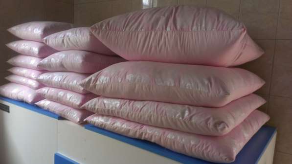Чистка подушек изготовление пуховых одеял жилетов в Москве фото 10