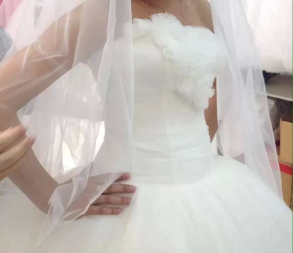 Аренда экслюзивного свадебного платья в фото 5