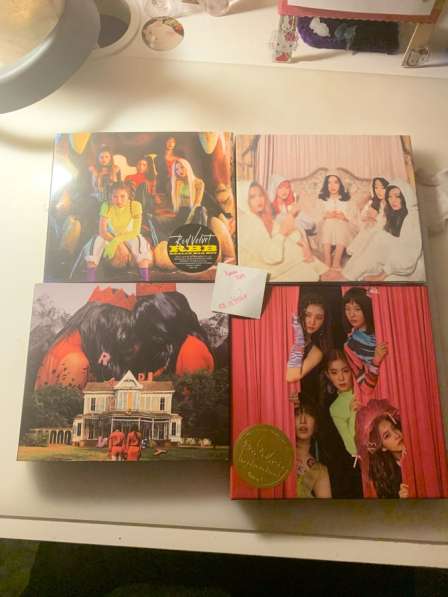 Red velvet k-pop album