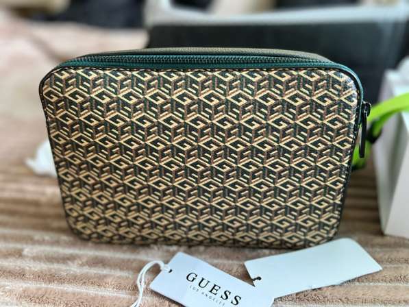 Сумка guess оригинальная в Москве