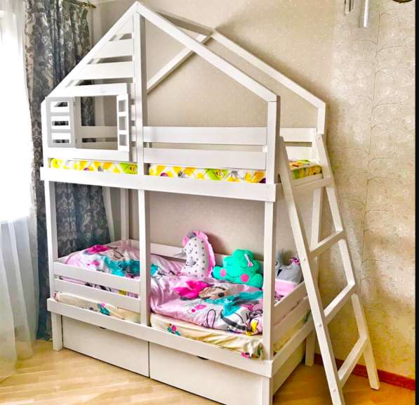 Детская кровать домик, из массива сосны/ березы/ бука в Екатеринбурге