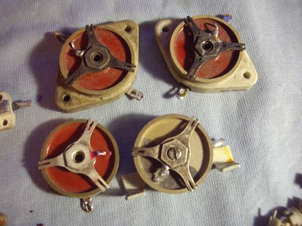 Конденсаторы проходные, подстроечные в Челябинске фото 3