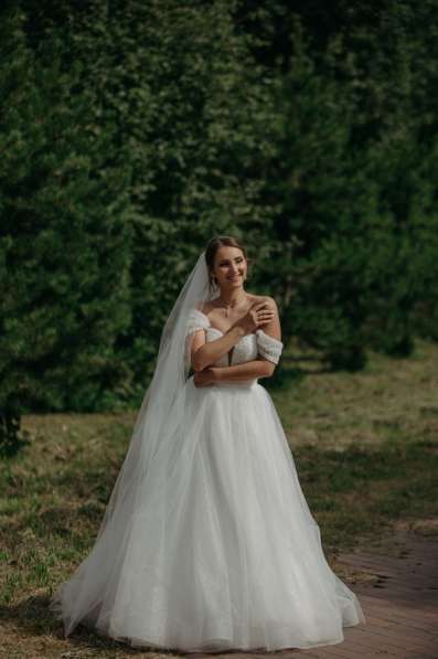 Свадебное платье 42-44 р-р