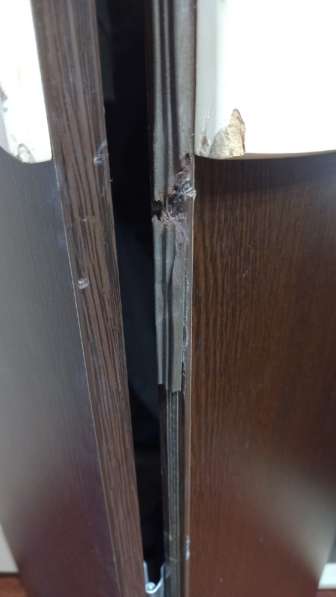 Шкаф б/у, изношены резиновые прокладки в области ручек в Чебоксарах фото 3