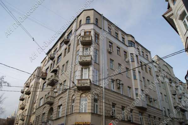 Продам многомнатную квартиру в Москва.Этаж 3.Дом кирпичный.Есть Балкон. в Москве