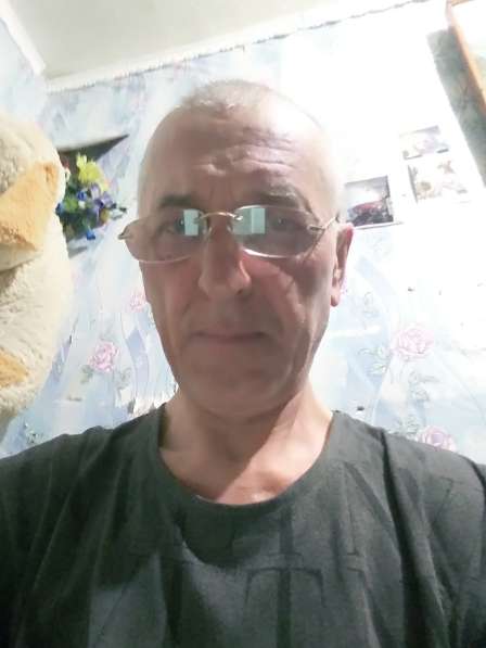 Николай, 55 лет, хочет пообщаться