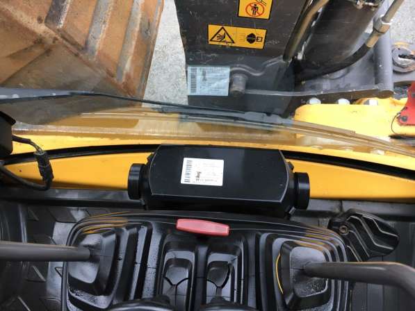 Продам экскаватор погрузчик Volvo BL71B, 2015 г/в,6800м/ч в Перми фото 8