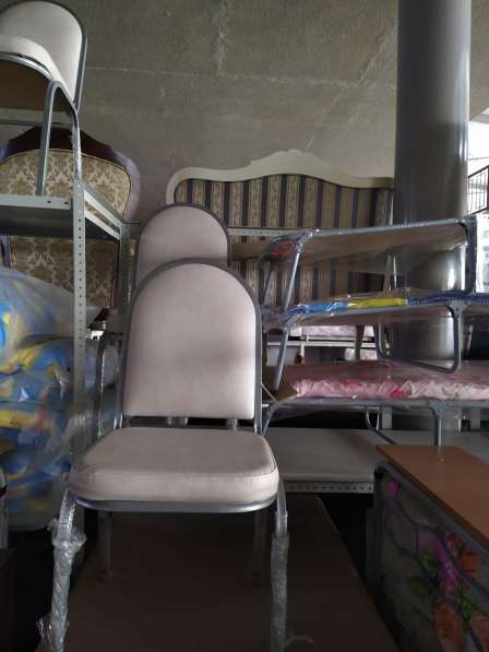 Кресла с подлокотниками и стулья на кухню в Владикавказе