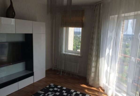 Продам двухкомнатную квартиру в Ногинск.Жилая площадь 57 кв.м.Этаж 16.Есть Балкон.