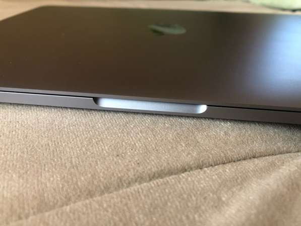 Apple MacBook Pro 13 (250ГБ) в Москве фото 6