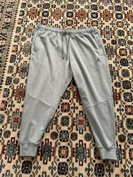 Спортивки в Москве