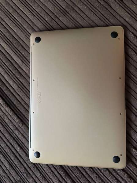 MacBook 13 Air 2017 года в фото 8