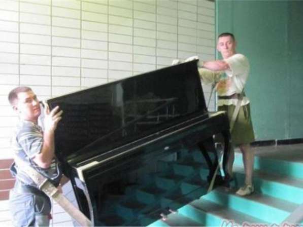 Грузчики. Профессионалы. Оборудованные. такелажными ремнями в Москве