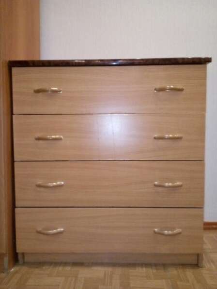 Продам шкаф и комод в очень хорошем состоянии в Мурманске фото 3