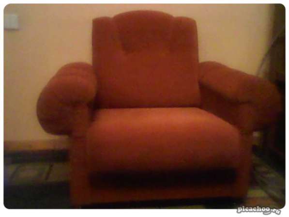 Продам диван и два кресла в фото 3