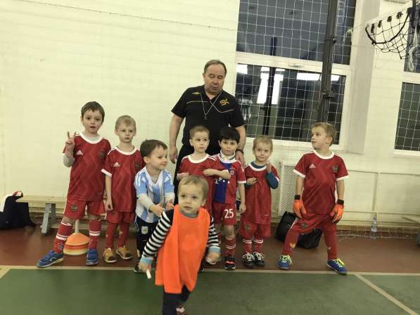 Футбол с 2 лет батут экипировка маленьких футболистов в Одинцово фото 4