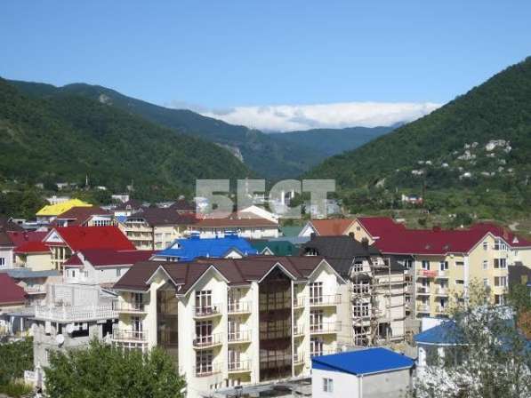 Продам трехкомнатную квартиру в Сочи. Жилая площадь 95 кв.м. Дом монолитный. Есть балкон. в Сочи фото 5