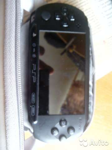 игровую приставку Sony PSP-E1008