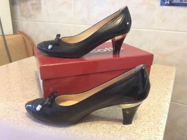 Черные, кожа, 37 р. Удобные женские туфли. Каблук 6 см